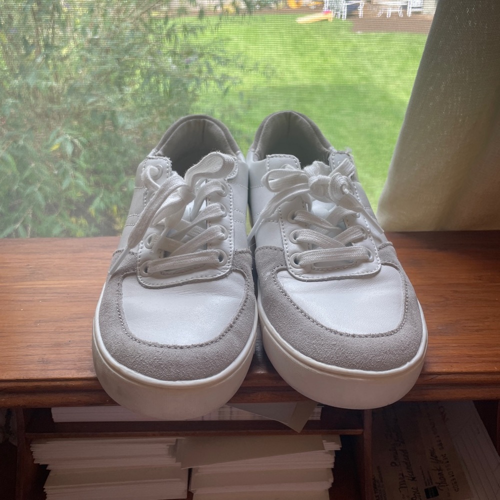 White and grey naturalizer sneakers